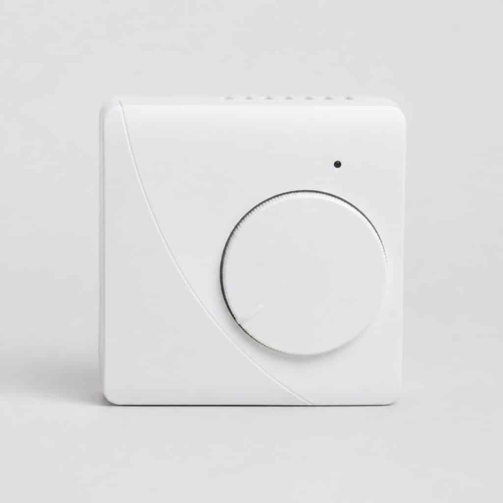 Thermostat d'ambiance filaire — vue produit